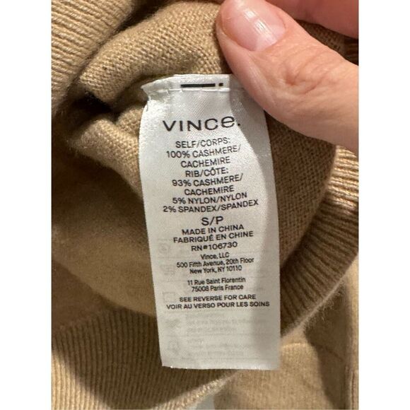 Vince 100% Cashmere Weekend V-Neck Sweater Women’s Small - Picture 4 of 12